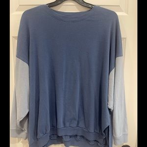 American eagle two toned pull over